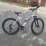 Bicicleta mountec , usor uzata