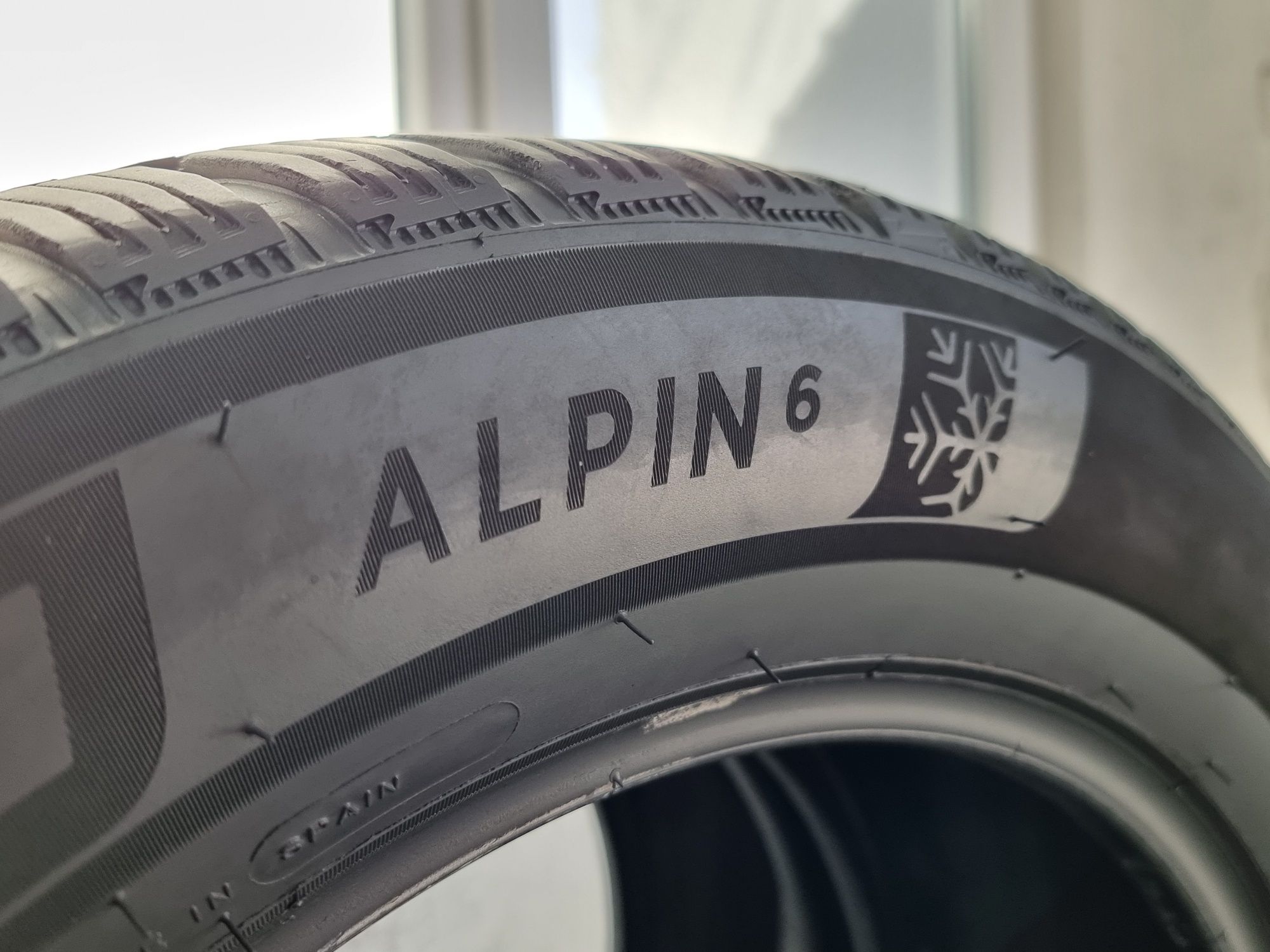 225/55/17 Michelin 2Броя: 170лв 7мм