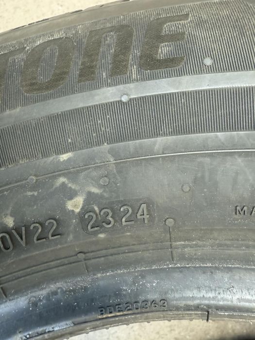 245/65/17 Bridgestone 2 бр 2024