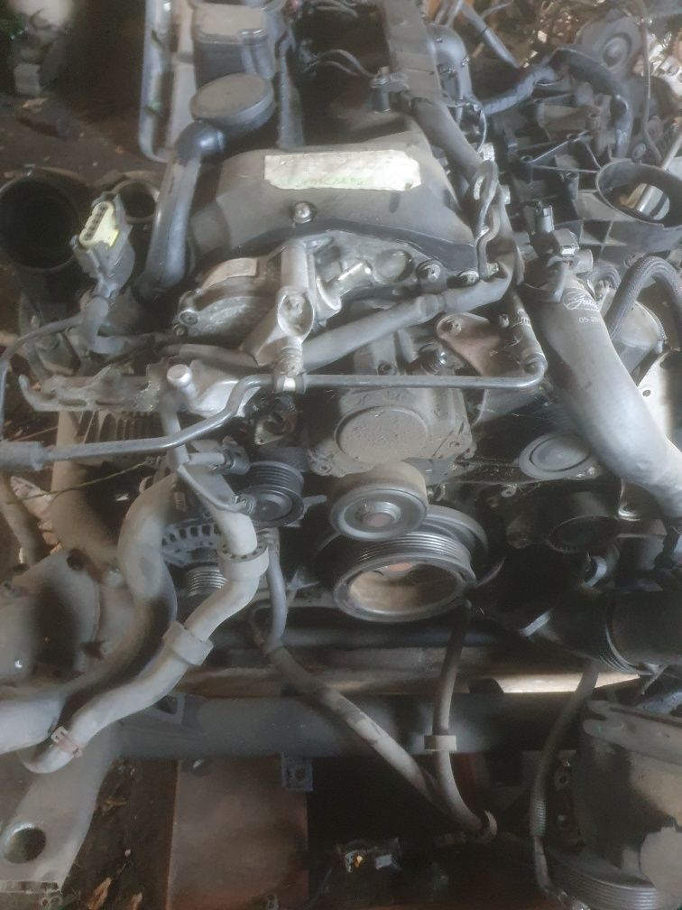 Reparații Mercedes vito schimb piese w639 service dezmembrari