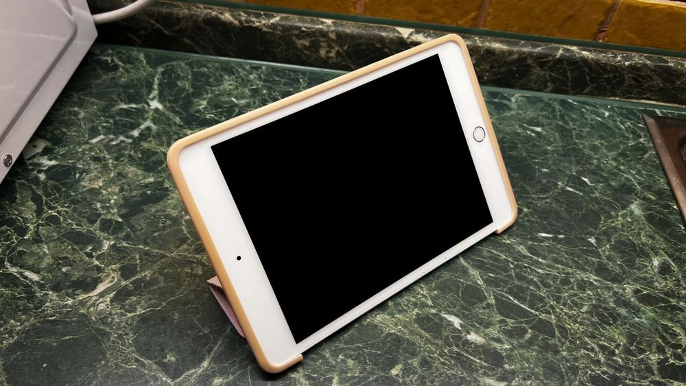 Ipad Mini 5, 256гб тянет пабджи и все другие игры