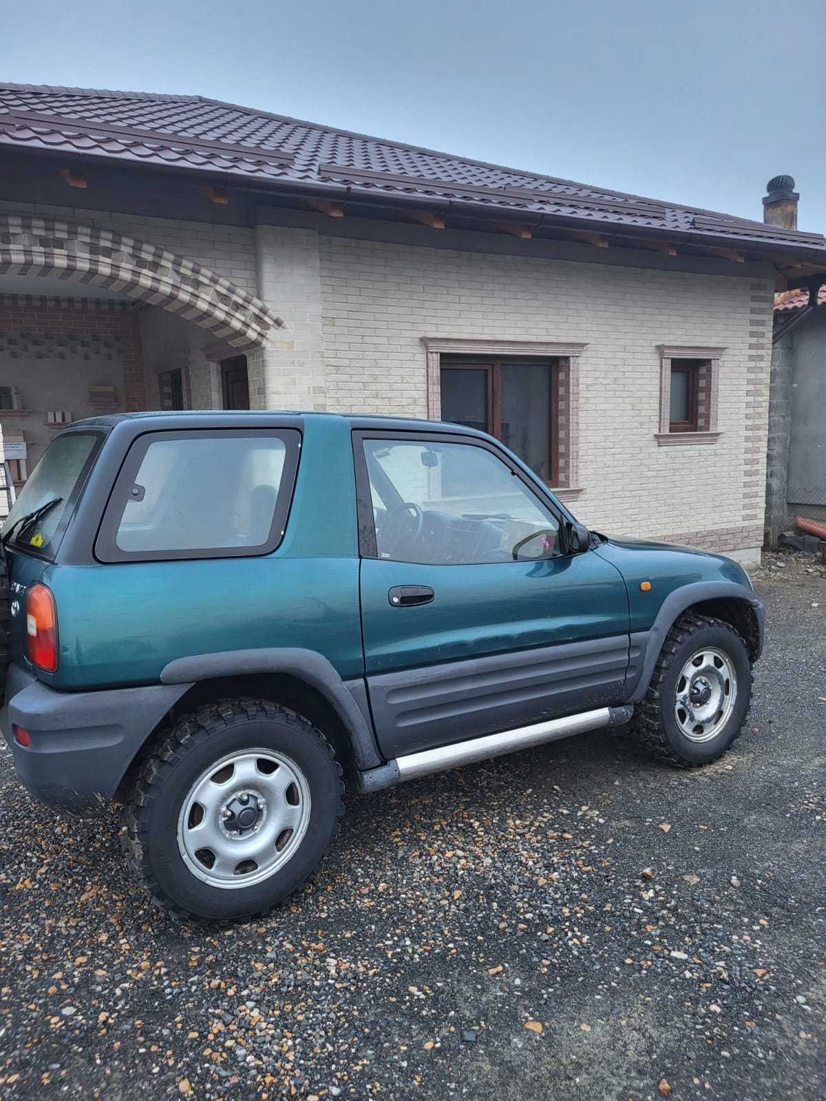 Toyota Rav 4 an fab 1996 4x4 permanent 2.0 benzina