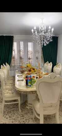 Продается очень красивый стол со стульями производства Дагестан