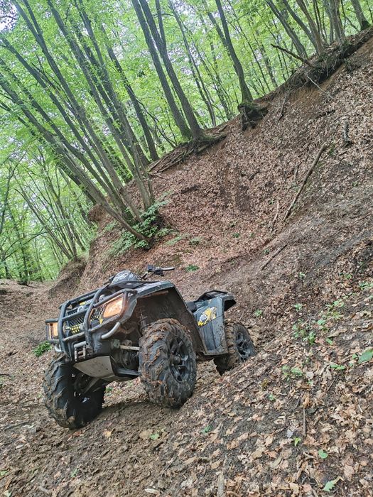 Vând cam am 800 outlander