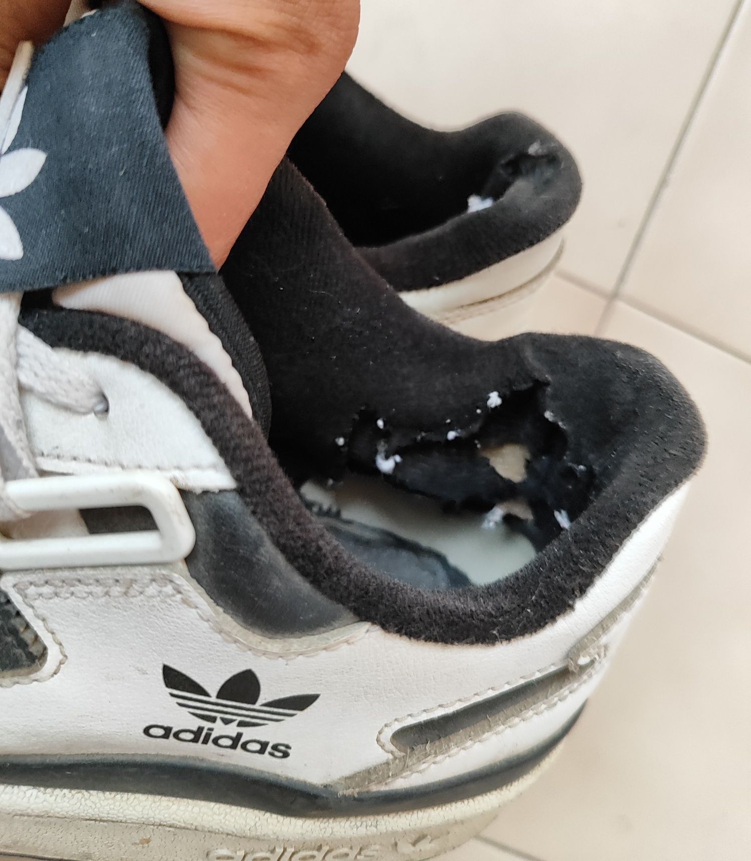 Adidas forum low