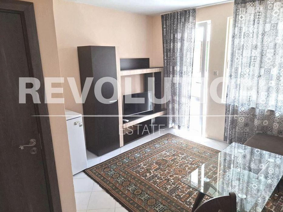 Дава се под наем Двустаен апартамент в Варна, Нептун - 57 кв.м за 425 € - Снимка #1