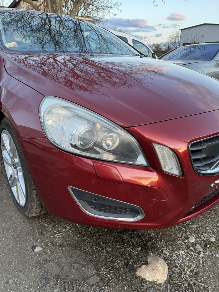 Far Volvo s60 v60 xenon dr/st stare impecabila! GARANTIE