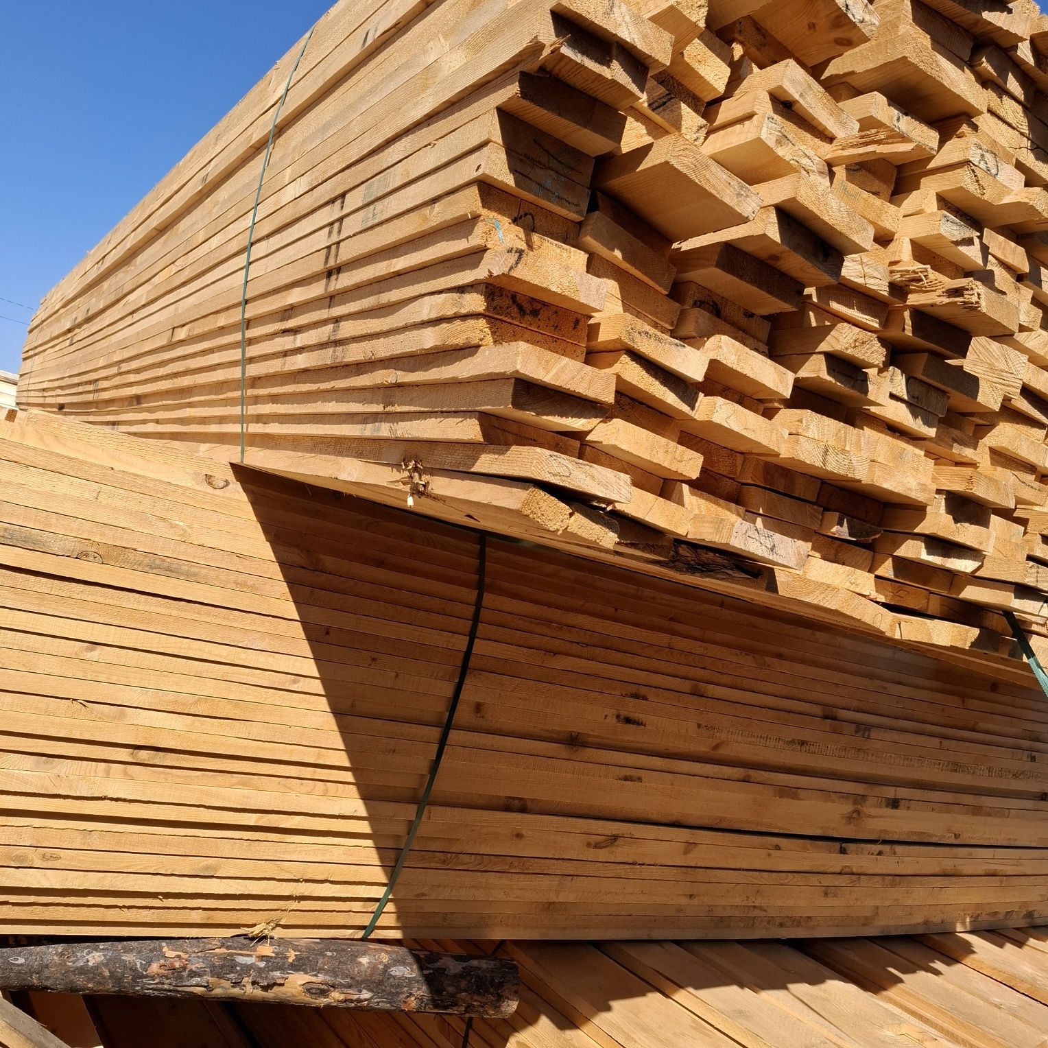 Продам: доску От 20кубов по110тыс.за 1куб- доставлю в Алматы!