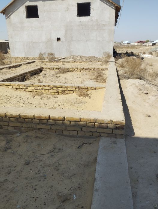 Қурилиши туганланмаган уй