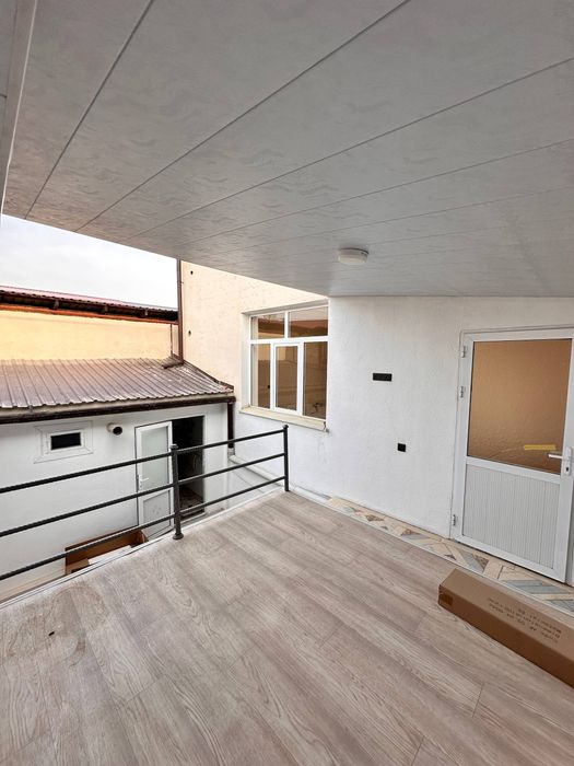 СРОЧНО коттедж 2 сотки Азербайджанский центр 7 комнат