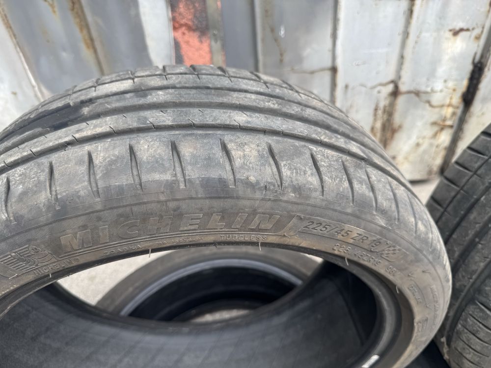 Летни гуми Michelin 225/45/19