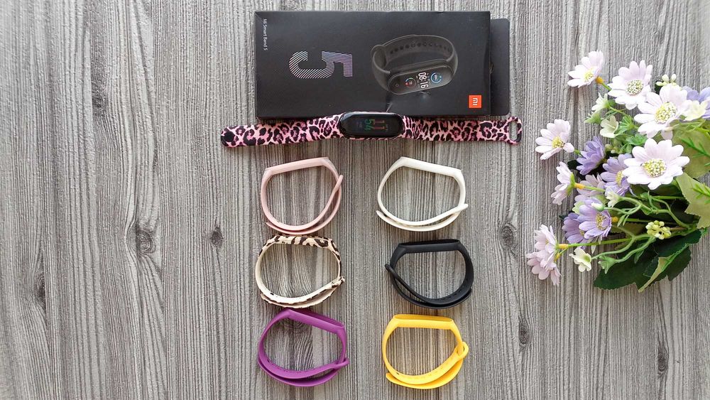 Фитнес-браслет, часы Mi Band 5 + 6шт ремешков в подарок