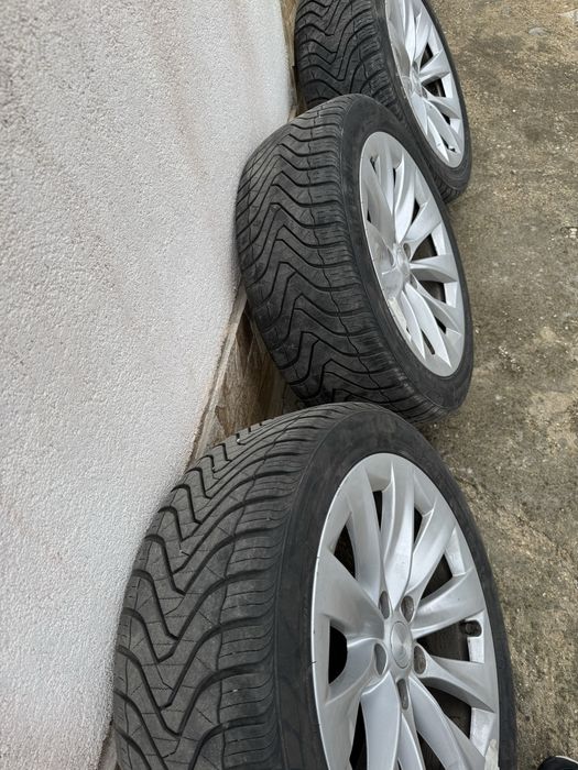 Джанти с гуми за Tesla Model S