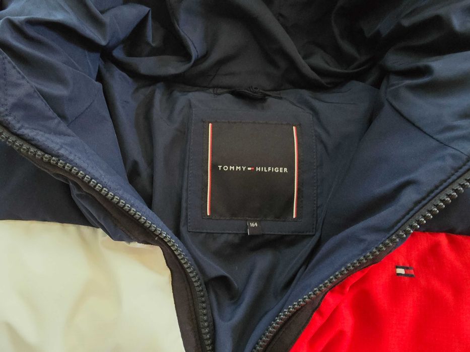 Jacheta iarna Tommy Hilfiger mar. 164 originala matlasata