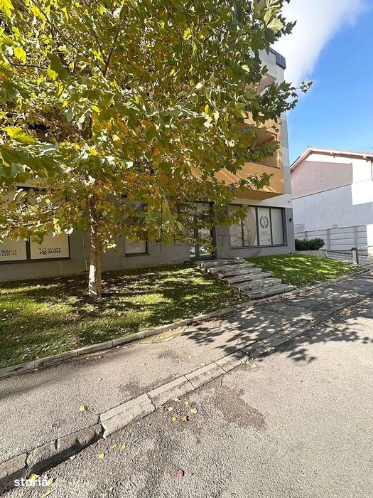 Spatiu Comercial de inchiriat zona Decebal Prima Shops