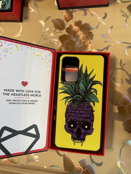 Продавам кейсове за Samsung galaxy a 72