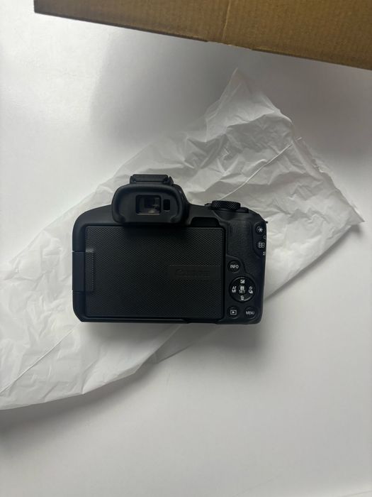 Aparat foto Mirrorless Canon EOS R50 , 24.2Mp, 4k +Obiectiv 18-45 mm,