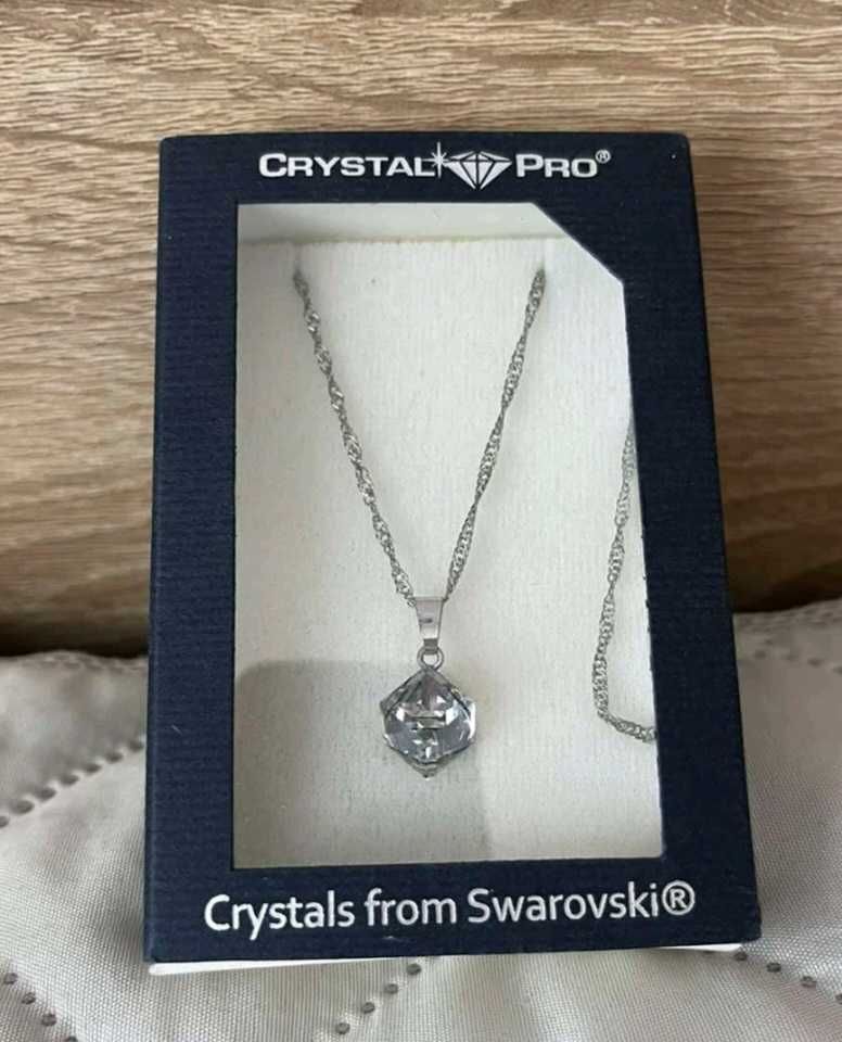 Колие с камък ,,Swarovski"