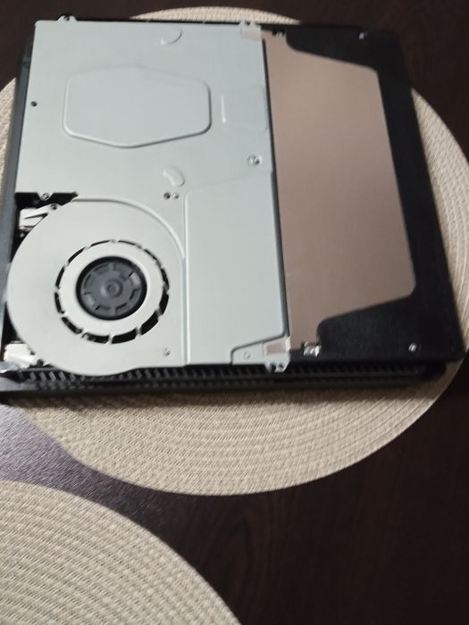 Playstation 4 slim 500 gb.