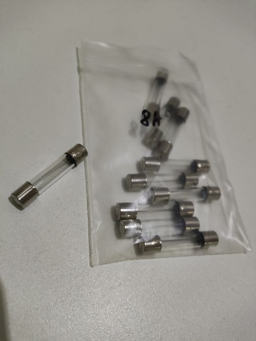 Предохранители F8AL 250V (6×30 мм) — 10 шт