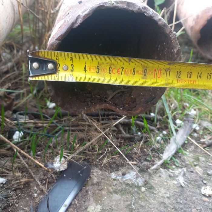 Vând țevi și tabla 1 cm pentru structură hală