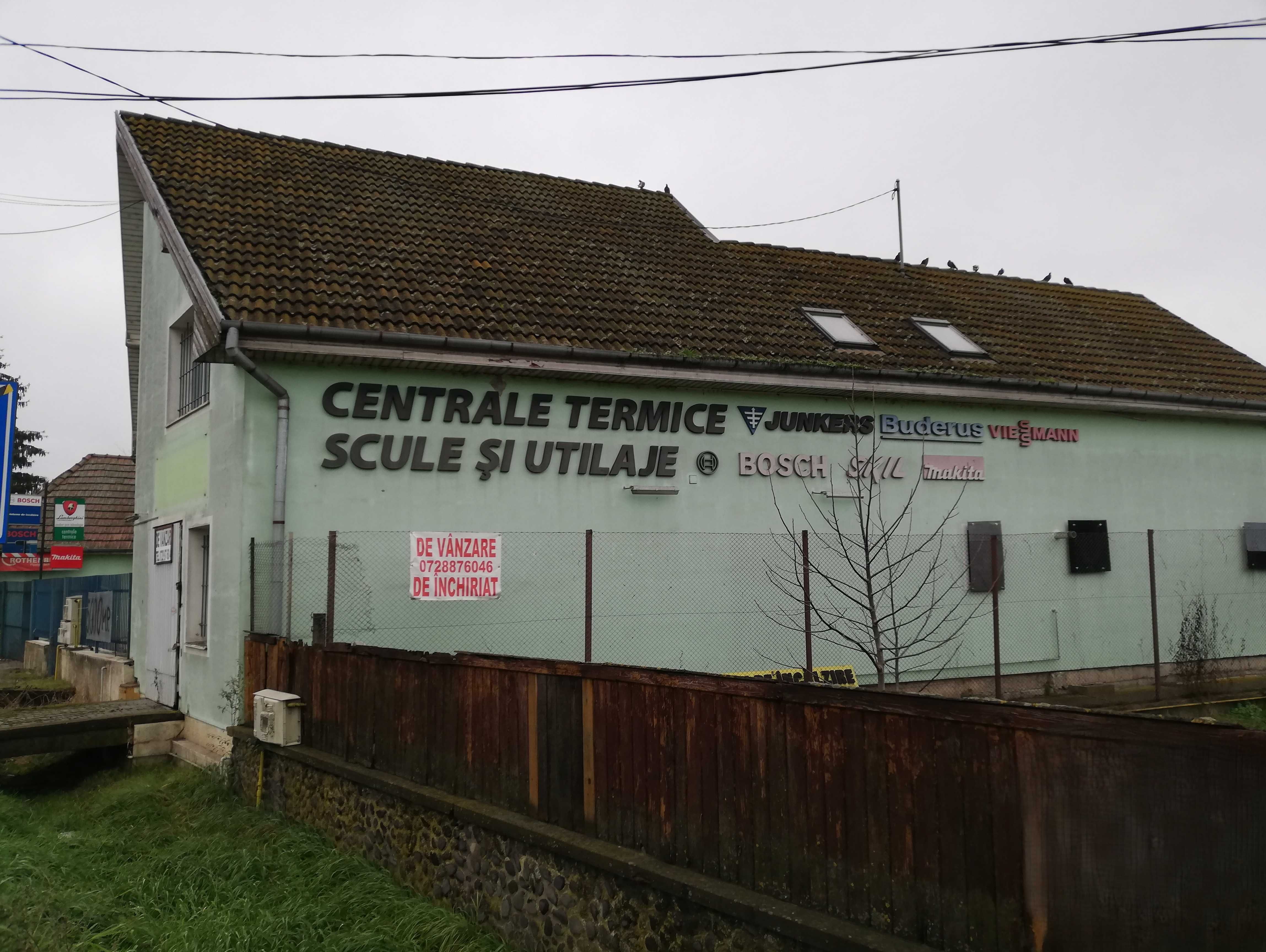 Vând teren in Tg. Mures, suprafata de 4512 mp si casa sediu firma