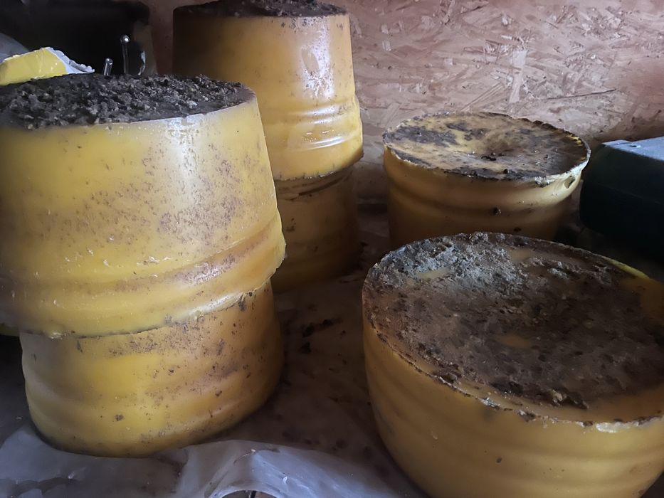 Воск 1 кг (перетопленные пчелинные рамки)