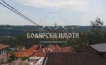 Панорамна двуетажна къща във Варуша