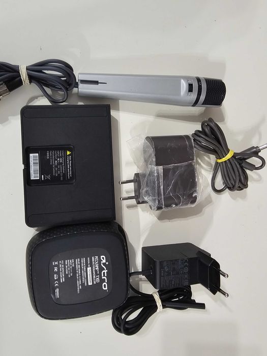 Alimentator, Microfon, Accesorii