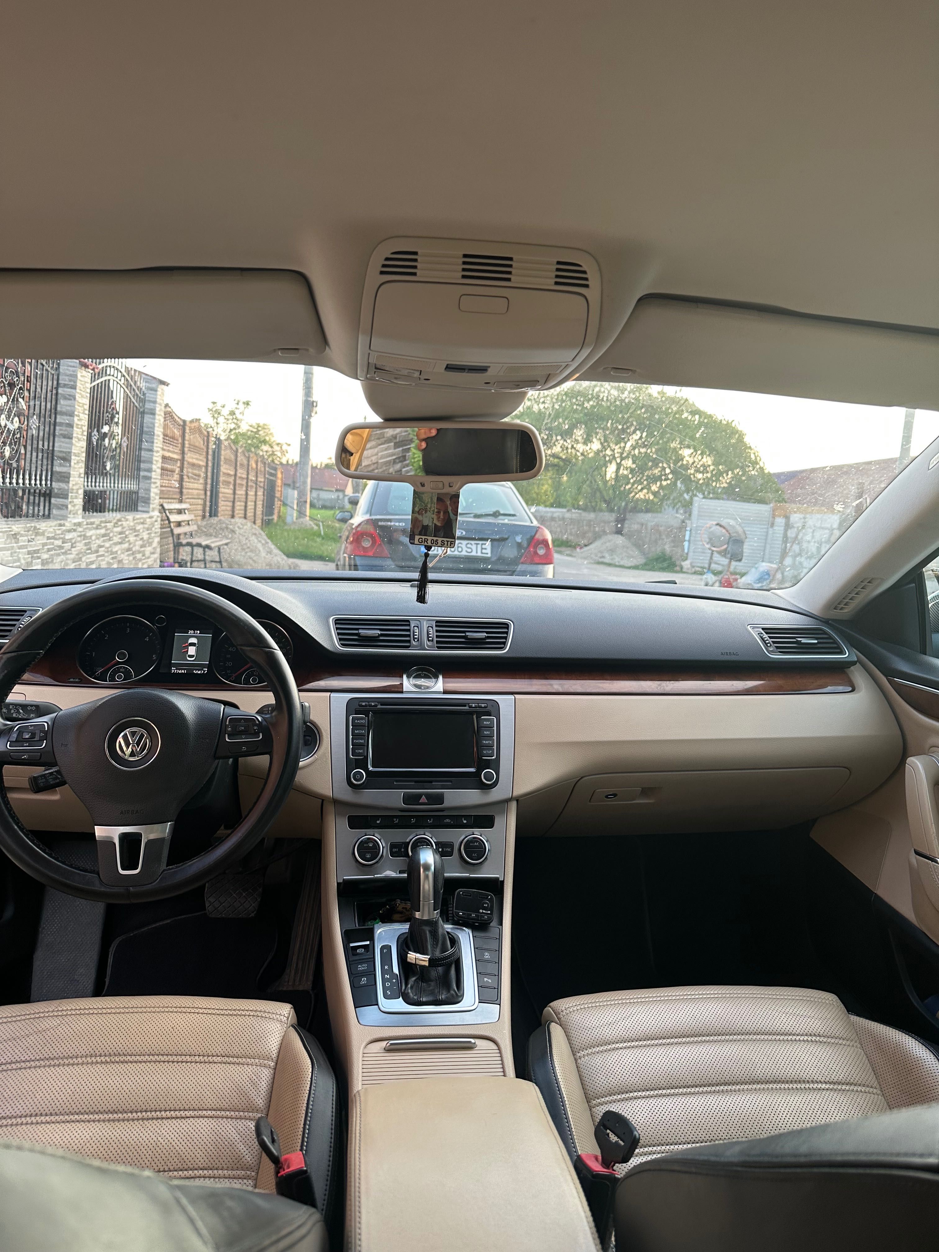 Vând Volkswagen Passat Cc Facelift