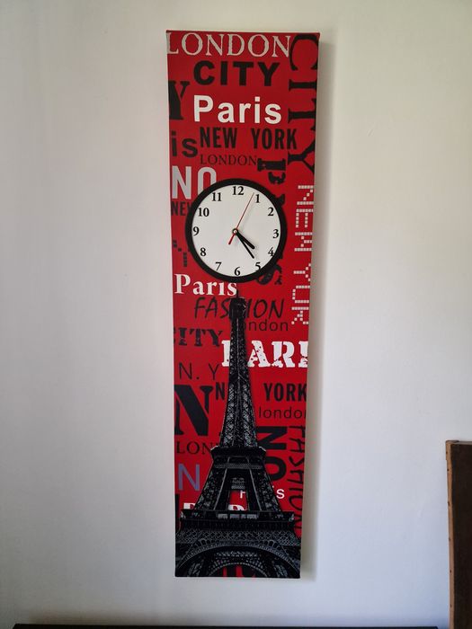 Tablou cu ceas si turnul Eiffel