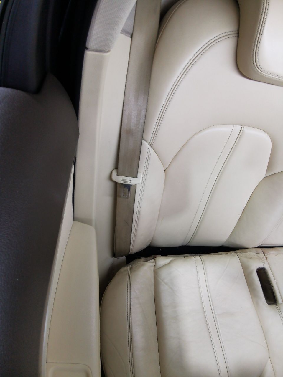 Detailing interior, Polish auto, curatarea tapițeriei OFERTA