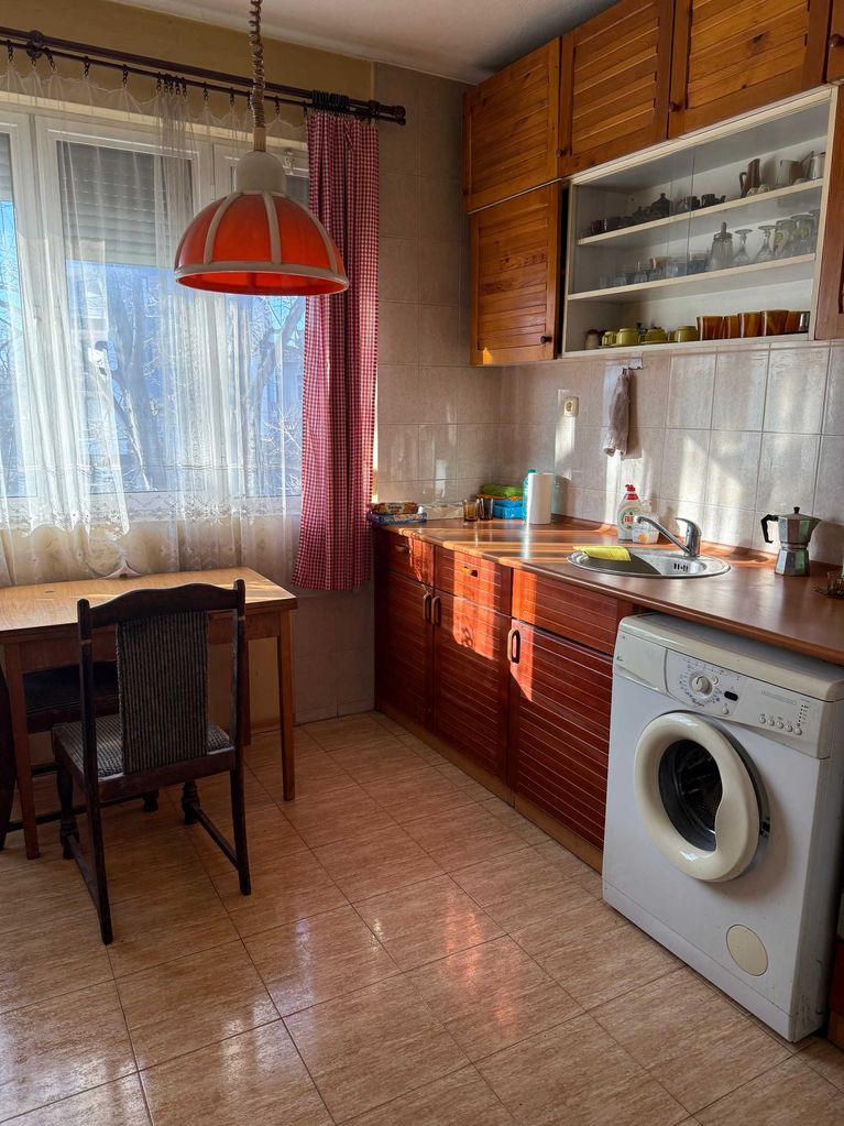Продава се Тристаен апартамент в Пловдив, Център - 115 кв.м за 1957 €/кв.м - Снимка #6