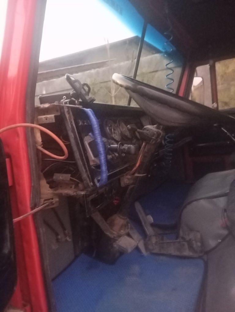 Kamaz sotiladi naxadu ishlab turgan moshina