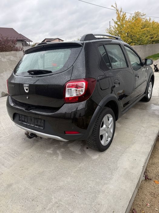 Dacia Sandero Stepway - usor avariat