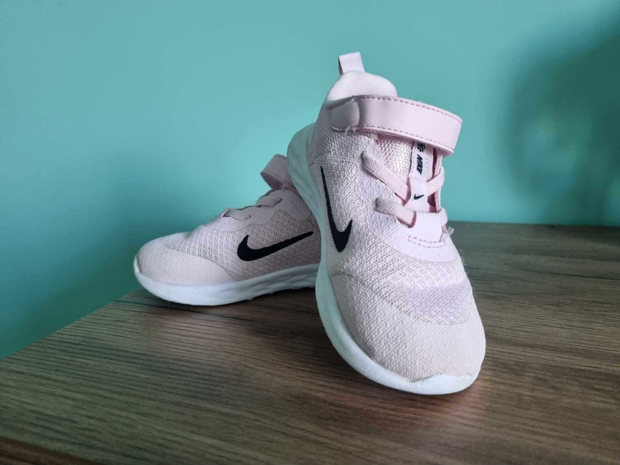 Adidasi Nike fetita, Revolution 6, Roz pal, marimea 26