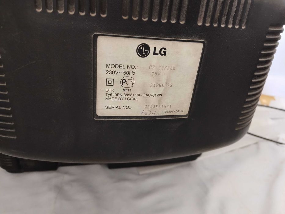 Телевизор LG CF-20F30K,