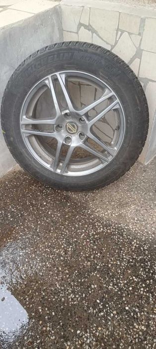 Продават се 4 броя гуми с джанти - комплект 17 '