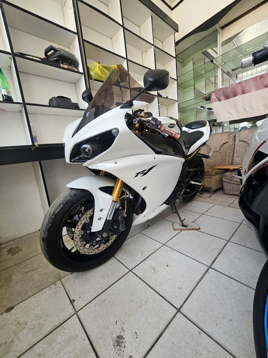 Yamaha R1 2014..