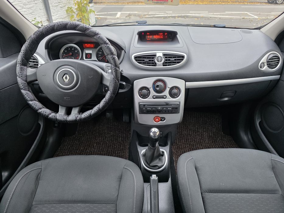 Renault Clio III Facelift (2010)- 108.000 KM