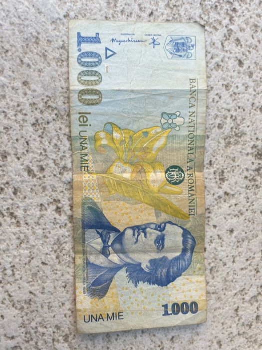 Vând banii vechii 1.000 lei cu Mihai Eminescu 1998