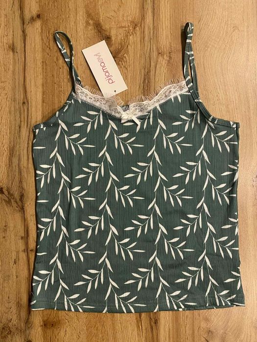 Vând pijama dama marimea S