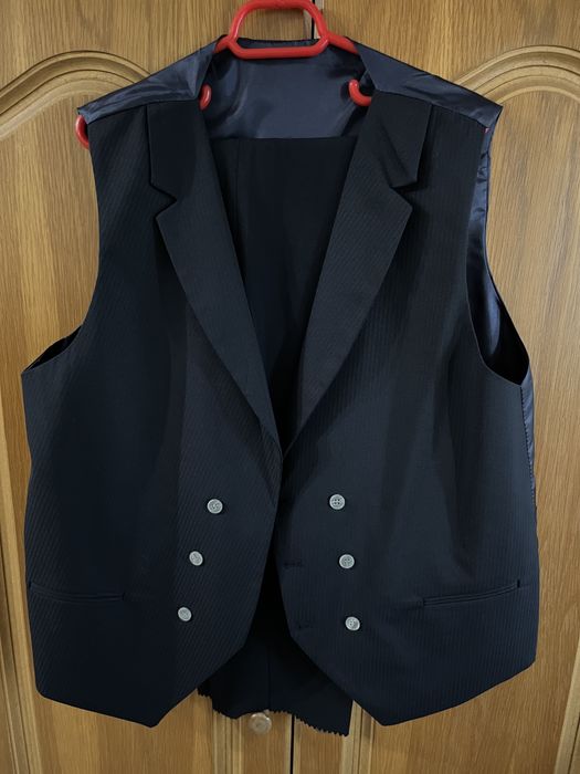 Costum barbați marime 52