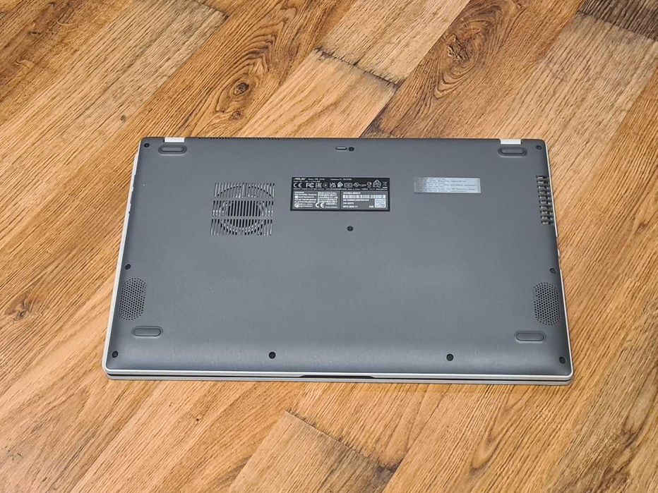 Лаптоп ASUS X515EA-BQ312 като нов
