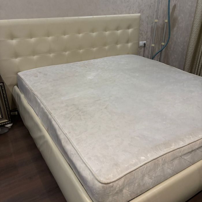 отдам даром диван