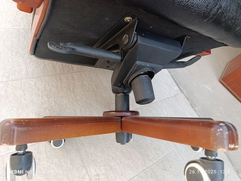 Продам офисное кресло