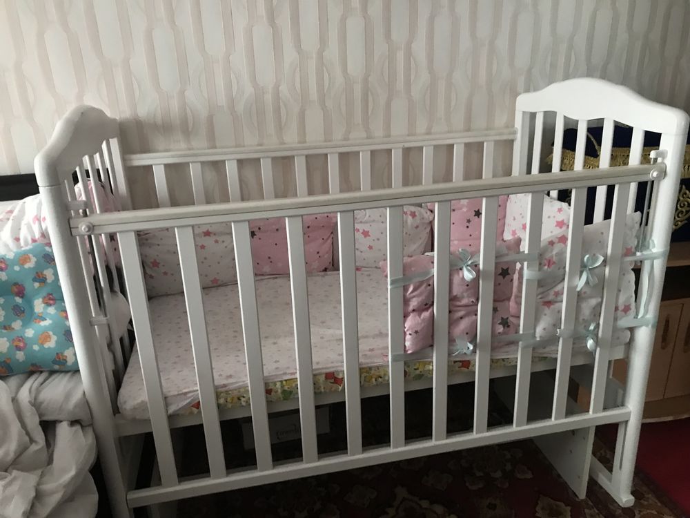 Продам детскую кроватку