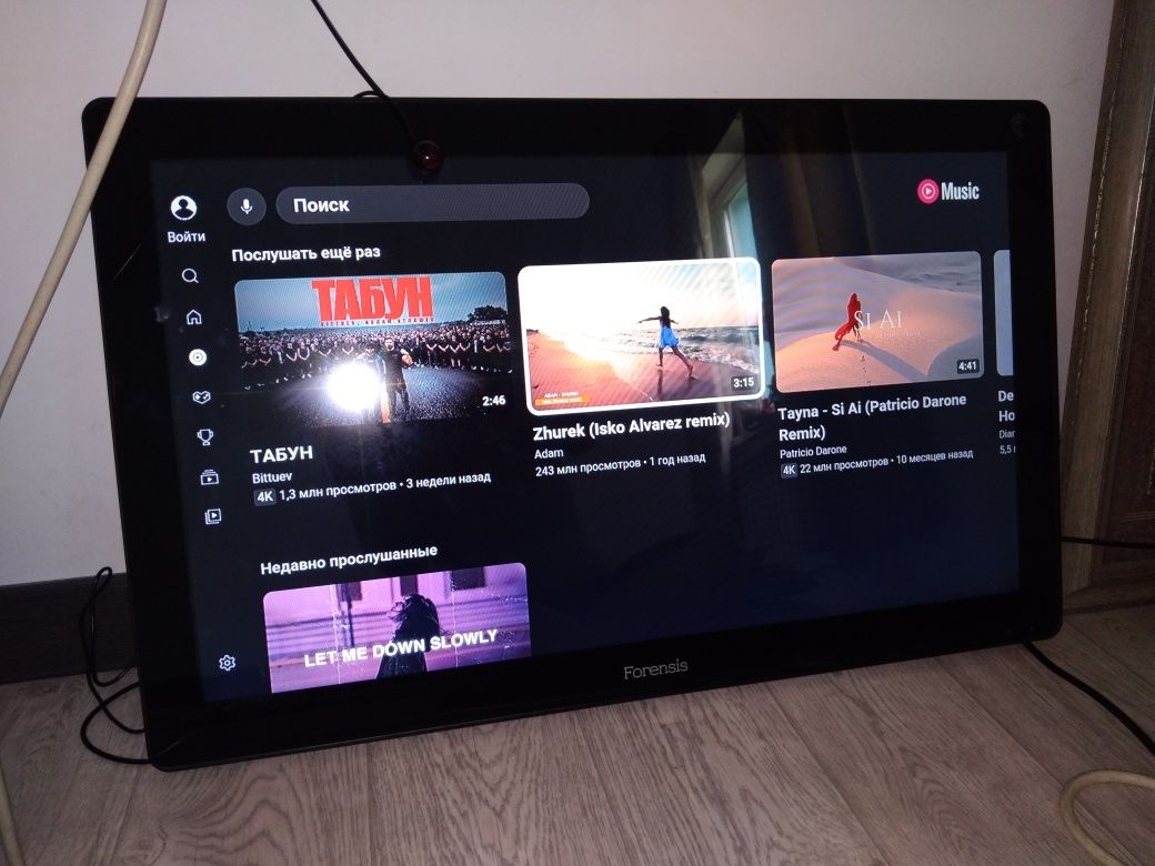 Как новый,тонкий Smart TV, Wi-Fi, YouTube есть. Читайте