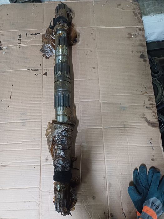 Вал 011-2 ведущего вала, Бустерный вал, Кировец