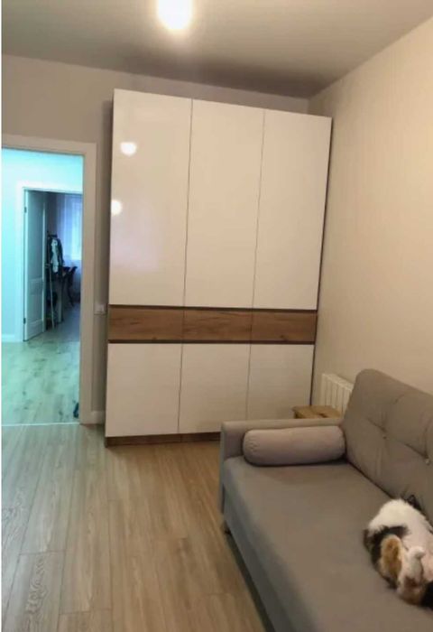 Шкафы-купе , шкафы распашные  в наличии.